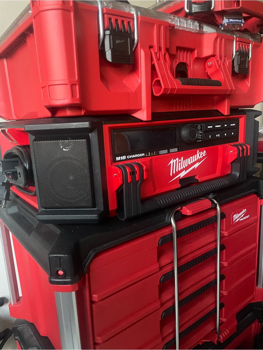 Milwaukee M18 Portable Jobsite Radio - Red